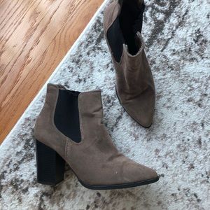 Heel boots